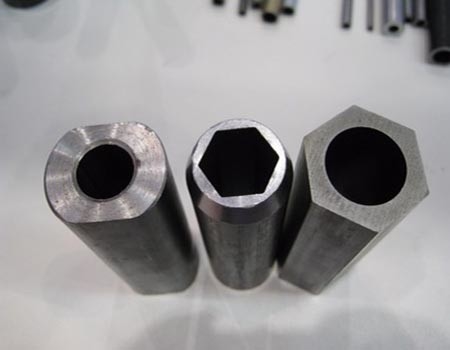 16MN Q345Bの形鋼管の継ぎ目が無い六角形の鋼鉄管の炭素鋼
