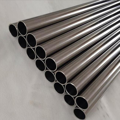 ASTM A106Bカーボン継ぎ目が無い鋼管ST35 ST52は精密鋼鉄管を冷間圧延した